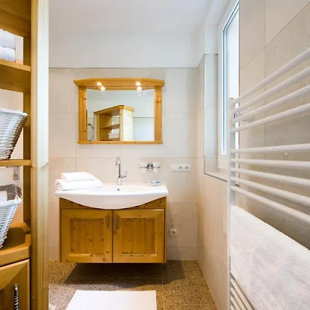 Kasperhof 6 - 7 *