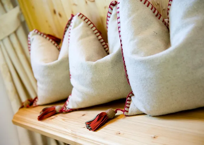 因斯布鲁克托普6-7号卡斯珀霍夫公寓酒店 *